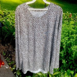 Cuddl Dudds women’s XL long sleeve top NWOT